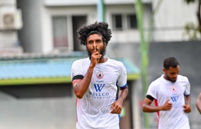 އިއްބެގެ ގޯލުން ނިއު ބަލިކޮށް އޮޑި ދެވަނައަށް ޖެހިލައިފި