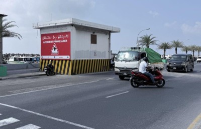 ބޮޑު ތަކުރުފާނު މަގުގައި އެކްސިޑެންޓް ގިނަ ސަރަހައްދެއް؛ ސަމާލުވާން އެދިއްޖެ!