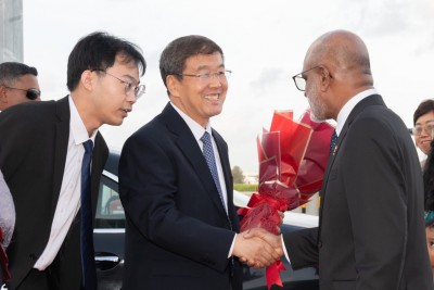 ޗައިނާ ސަރުކާރަށް ސިޔާސީ ލަފާދޭ އިސް މުއައްސަސާގެ ވައިސް ޗެއާމަން ރާއްޖެއަށް