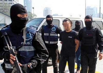 މެލޭޝިއާގެ ރަސްގެފާނާއި ބޮޑު ވަޒީރަށް ހަމަލާދޭން ރޭވި ބަޔަކު ހައްޔަރުކޮށްފި