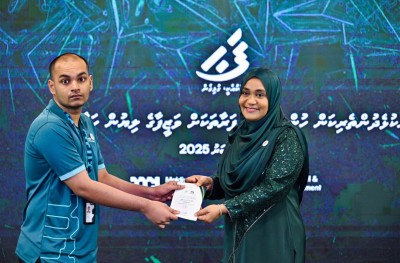 ނުކުޅެދުންތެރިކަން ހުންނަ ފަރާތްތަކަށް ވަޒީފާ ދިނުމަކީ ހަމަހަމަކަން ދައްކުވައިދޭ ކަމެއް: ފަސްޓް ލޭޑީ