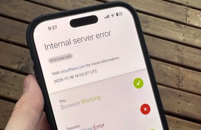 ކްލައުޑްފްލެއާގެ މައްސަލައަކާ ހެދި އެތައް ވެބްސައިޓެއް ޑައުންވެއްޖެ