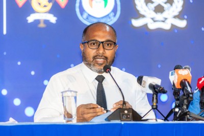 އިހުސާން، ޔާމީނަށް: ވެރިކަމުގައި ކަން ކުރިނަމަ، ސިޓިން ރޫމްގައި ފުލުހުންގެ ވާހަކަދައްކަން ނުޖެހޭނެ