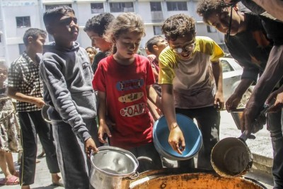 ޣައްޒާގެ ބައި މިލިއަން މީހުން އަދިވެސް ތިބީ ބަނޑުހައިހޫނުކަންމަތީގައި: ރިޕޯޓު