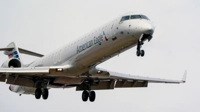 ފަސިންޖަރަކު ބަރަހަނާވެ ކުޑަކަމުދިއުމުން އެމެރިކާގެ ފްލައިޓެއް އަނބުރާ ޖައްސަން ޖެހިއްޖެ