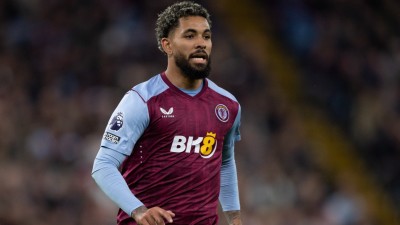 ޑަގްލަސް ލުއިޒް، ޔުވެންޓަސްއަށް ސޮއިކޮށްފި