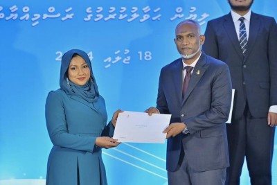 ރައީސް ދެއްވާ ޚާއްސަ ސްކޮލާޝިޕް 19 ދަރިވަރަކަށް