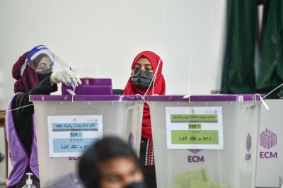 އަބަދު ބައި- އިލެކްޝަންތައް ބާއްވަން ނުޖެހޭ ގޮތަށް އިސްލާހު ހުށަހަޅައިފި