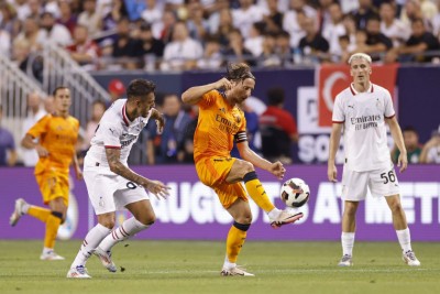 މިލާން އަތުން ޔޫރަޕްގެ ޗެމްޕިއަން ރެއާލް ބަލިވެއްޖެ