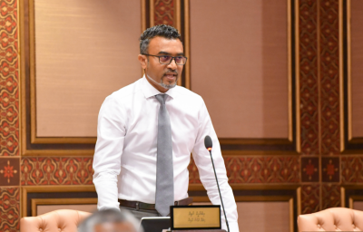 ''ނިވި ދިއްލޭ ބޮތްކެއް ހެން'' އައްޑޫން ކަރަންޓު ކެނޑޭތީ ކުއްލި މައްސަލައެއް