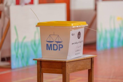 އެމްޑީޕީ ގައުމީ މަޖިލީހުގެ ބައި-އިލެކްޝަންގެ ވޯޓުލުން ފަށައިފި