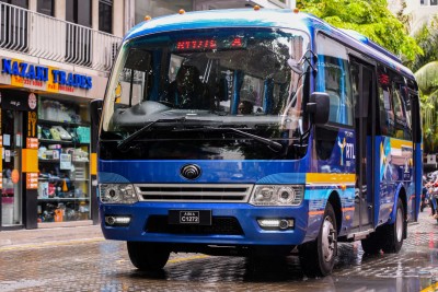 މާލޭގައި ދުއްވާ ބަސްތަކުގެ ސައިޒް ކުޑަކުރަނީ