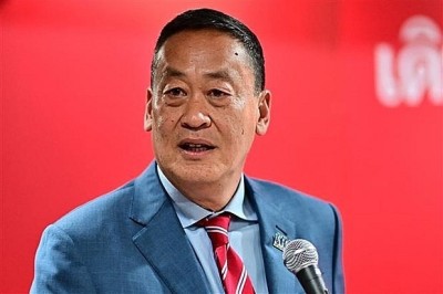 ތައިލެންޑްގެ ދުސްތޫރީ ކޯޓުން އެ ގައުމުގެ ބޮޑުވަޒީރު މަގާމުން ދުރުކޮށްފި