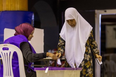 އެ މީހަކު ދިރިއުޅޭ ދާއިރާއަކަށް ވޯޓުލެވޭ ގޮތް ހަދަން މަޝްވަރާކުރަނީ