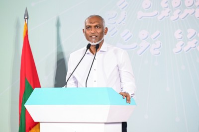 ބޭރު ފައިސާ ލިބޭ މީހުން ބޭންކަށް ޑޮލަރު މާރުކުރަން މަޖުބޫރުކުރާނަން: ރައީސް