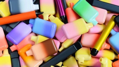 ވޭޕް ހުއްޓުވުމަށް އިނގިރޭސިވިލާތުގެ ޑޮކްޓަރުން ގޮވައިލައިފި