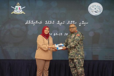 އެންޑީއެމްއޭއިން އެމްއެންޑީއެފަށް ސިއްހީ ސާމާނު ހަދިޔާކޮށްފި