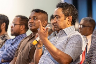 ފިނިފެންމާ ގޮވުމަކީ ޑްރާމާއެއް ނަމަ، ސްކްރިޕްޓް ލިޔެފައި ތި އޮތީ އަބްދުއްރަޙީމް: ޔާމީން