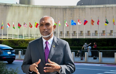 ތަރައްގީއަށް މަގުކޮށޭނީ ބައިނަލްއަގްވާމީ މައިދާންތަކުގައި އަޑުއުފުލައިގެން: ރައީސް