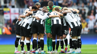 ނިއުކާސްލް އިން ސިޓީ ހިފަހައްޓާލައިފި