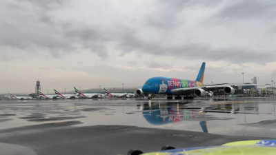 ޑުބާއީ އެއާޕޯޓުގައި ދުނިޔޭގެ އެންމެ ބޮޑު ސޯލާ ރޫފް ޤާއިމުކުރަނީ