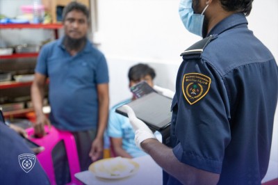 ނުގަވާއިދުން ހޮޓާތަކެއްގައި ދިރިއުޅޭ ބިދޭސީންތަކެއް އަތުލައިގެންފި