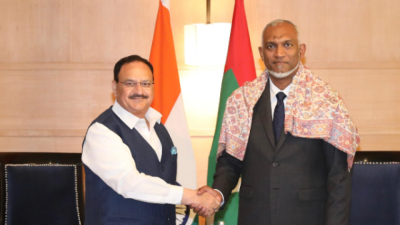 ރައީސް މުއިއްޒު ބީޖޭޕީގެ ރައީސާ ބައްދަލު ކުރައްވައި، ގުޅުން ބަދަހިކުރަން މަޝްވަރާ ކުރައްވައިފި