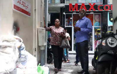 މާލޭގެ މަގުތަކުގެ ހާލަތު ދެނެގަންނަން ސާވޭއެއްކޮށް، މައްސަލަތައް ހައްލުކުރަނީ