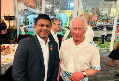 ރާއްޖެ ވަޑައިގަތުމަށް ރަސްގެފާނު ޗާލްސްއަށް ދައުވަތު އަރުވައިފި