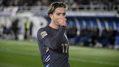 ބޮޑެތި ބަދަލުތަކާ އެކު ނުކުތް އިނގިރޭސީން ފިންލަންޑް ބަލިކޮށްފި