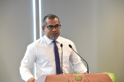 ފަގީރުކަން ނައްތާލުމަށް އެންމެން ގުޅިގެން މަސައްކަތްކުރަންޖެހޭ: ޚަލީލް