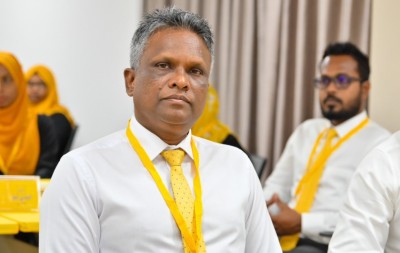 ބޭނުންވާ ހުރިހާ އެއްބާރުލުމެއް ސަރުކާރުން ލިބޭ، މަސައްކަތް ކުރަނީ އެންމެންނާ ގުޅިގެން: އާޒިމް