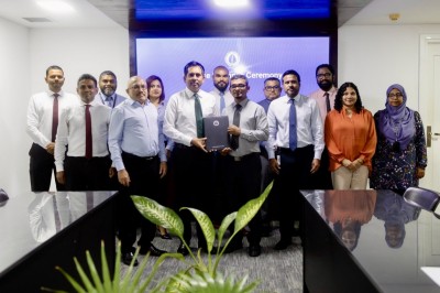 ޑިވެލޮޕްމަންޓު ބޭންކު ހެދުމުގެ ހުއްދަ މިއަދު ދީފި