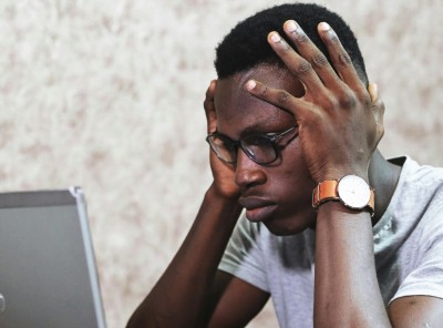 ވަޒީފާއިން ބާންއައުޓް ވަނީތަ؟ ނަފުސާނީ ދުޅަހެޔޮކަމަށް ބަލާތި