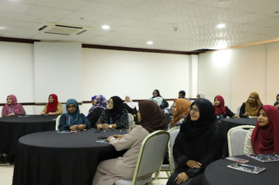 ސަރުކާރު މުވައްޒަފުންނަށް ޚާއްސަކޮށްގެން ބަހާއި ތާރީޚުގެ ކޯހެއް