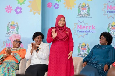 ސިއްޙީ ޚިދުމަތް ކުރިއަރުވައި، އަންހެނުން ބާރުވެރިކުރުވަން ބައިނަލްއަގުވާމީ އެއްބާރުލުން މުހިންމު: ސާޖިދާ