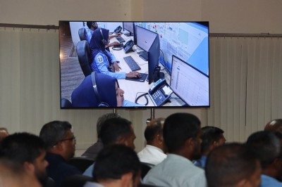 ގިނަ ޚިދުމަތްތަކާއެކު އިމަޖެންސީ ކޯލް ސެންޓަރު 911 އިފުތިތާހުކޮށްފި