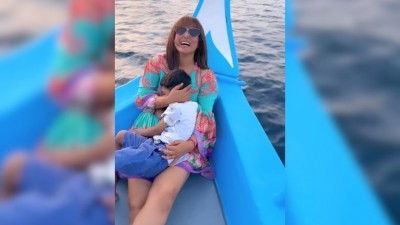 ހީނާ ޚާން އަނެއްކާވެސް ރާއްޖޭގައި، މިފަހަރު އައީ ލޯބިވެރިޔާއާ އެކު