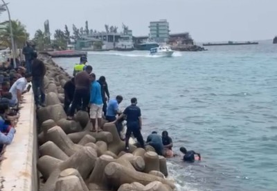 ދަރުމަވަންތަ ހޮސްޕިޓަލާ ދިމާ މޫދުން، އަނިޔާވެފައި އޮއްވައި ފެނުނު މީހާ މަރުވެއްޖެ