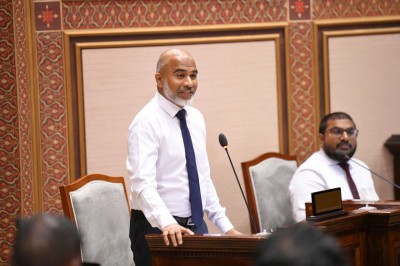 ތައުލީމީ ދާއިރާގެ 300 އެއްހައި މުވައްޒަފުންނަށް މިދިޔަ ސަރުކާރުގައި އަނިޔާވެރިވި: މިނިސްޓަރު