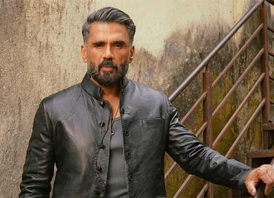 ވެބް ސީރީސްއެއްގެ މަންޒަރުތަކެއް ނެގުމުގެތެރޭން ސުނިލް ޝެޓީއަށް އަނިޔާވެއްޖެ