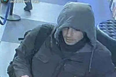 ޔުނައިޓެޑްހެލްތުގެ ސީއީއޯ މަރާލި މައްސަލައިގައި ތުހުމަތު ކުރެވޭ މީހާގެ އިތުރު ފޮޓޯއެއް އާންމުކޮށްފި