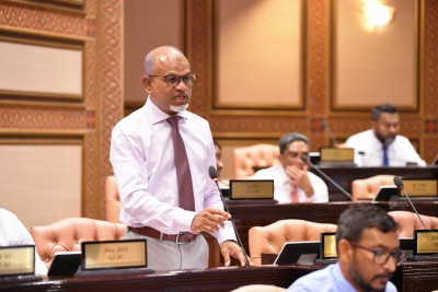 މަސްތުވާތަކެތީގެ މައްސަލަތައް ހައްލުކުރުމުގައި ޔުނީފޯމް އެޅި މުއައްސަސާތަކަށް އިތުބާރެއް ނެތް: ނާޒިމް