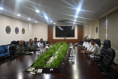 މެރިޓައިމް ދާއިރާއިން ގުޅުން ވަރުގަދަ ކުރަން އިންޑިއާގެ ދެ ކޯސްޓްގާޑެއް މާލޭގައި