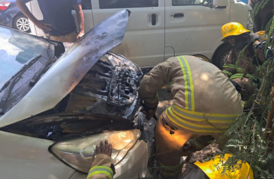 ކާރެއްގައި ރޯވި އަލިފާންގަނޑު ނިއްވާލައިފި؛ މީހަކަށް އަނިޔާއެއް ނުވޭ