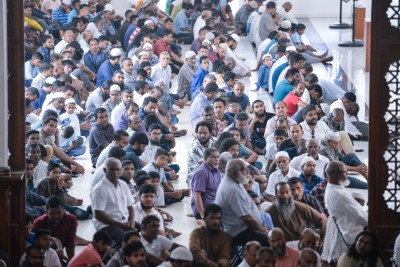 ދީނުގައި ސާބިތުވެ ތިބެ، އަދާވާތްތެރިންގެ ރޭވުންތަކަށް ހޭލައި ތިބޭންޖެހޭ: ޚުތުބާ