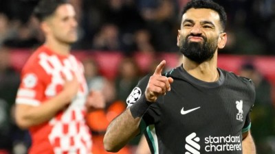 ޕެނަލްޓީއަކުން ޖިރޯނާ ކިބައިން ސަލާމަތްވެ، ލިވަޕޫލް ފަހު 16އާ ގާތަށް