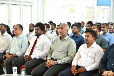 މާދަމައިން ފެށިގެން މަސްވެރިންނަށް 48 ގަޑިއިރު ތެރޭ ފައިސާ ލިބޭނެ: ރައީސް