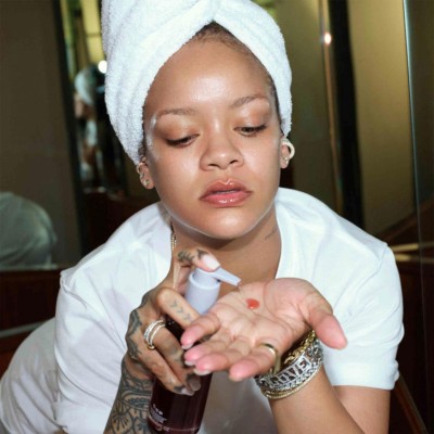 ރިއާނާގެ އާ އަހަރުގެ ބިއުޓީ ގޯލަކީ ގިނައިން ނިދުން!