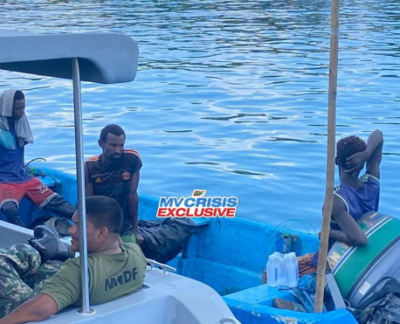 ސޯމާލިއާ ތިން މީހުން ތިބި ޑިންގީއެއް ފުވައްމުލަކު ކައިރިން އަތުލައިގެންފި